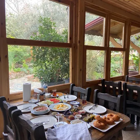 Pavelin Yeri * Edremit (Balikesir)