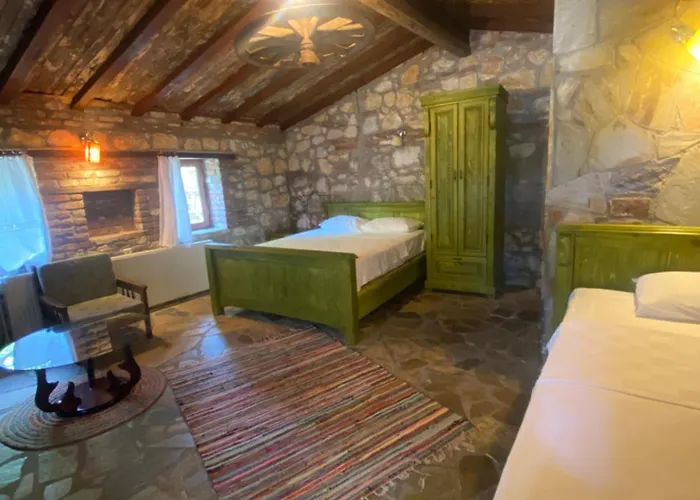 מלון Pavelin Yeri אדרמיט