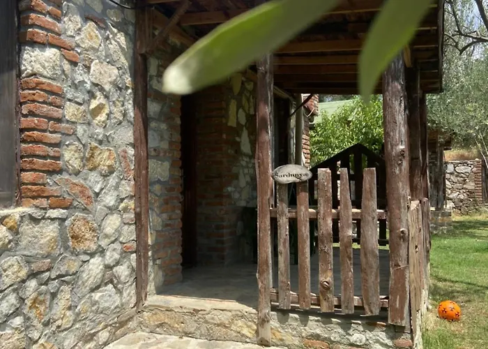 מלון Pavelin Yeri אדרמיט